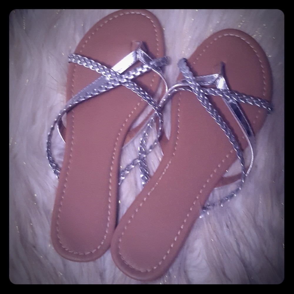 Mixit | NWOT | Silver Braided Sandals